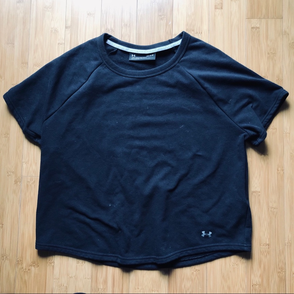 NWOT Under Armour Thick Tee